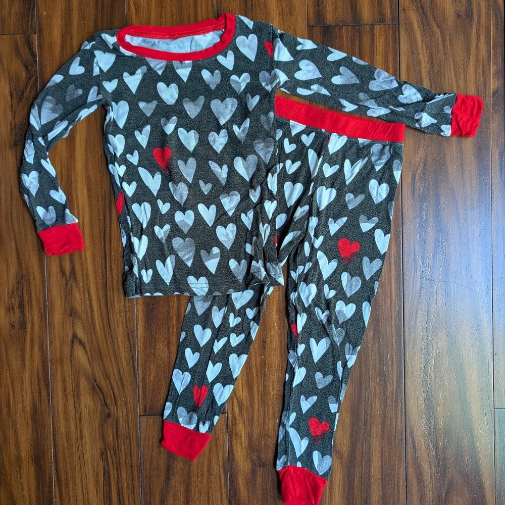 Little Sleepies Monochrome Hearts 2 Piece Set, 3T GUC